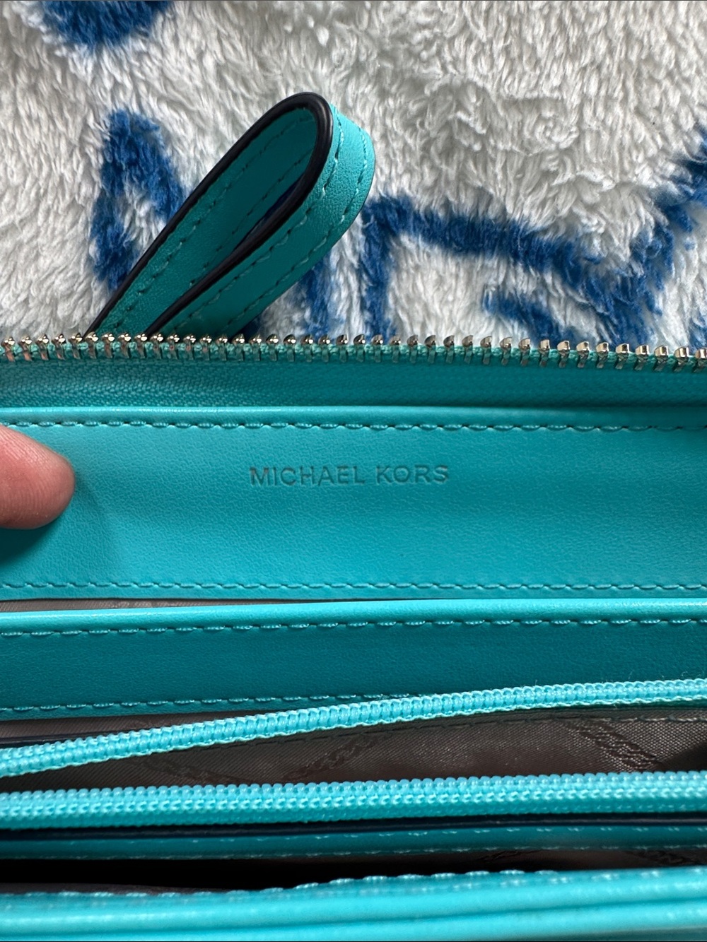 Michael Kors Wristlet/Wallet - Picture 5 of 10